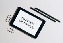 sell stocks or hold